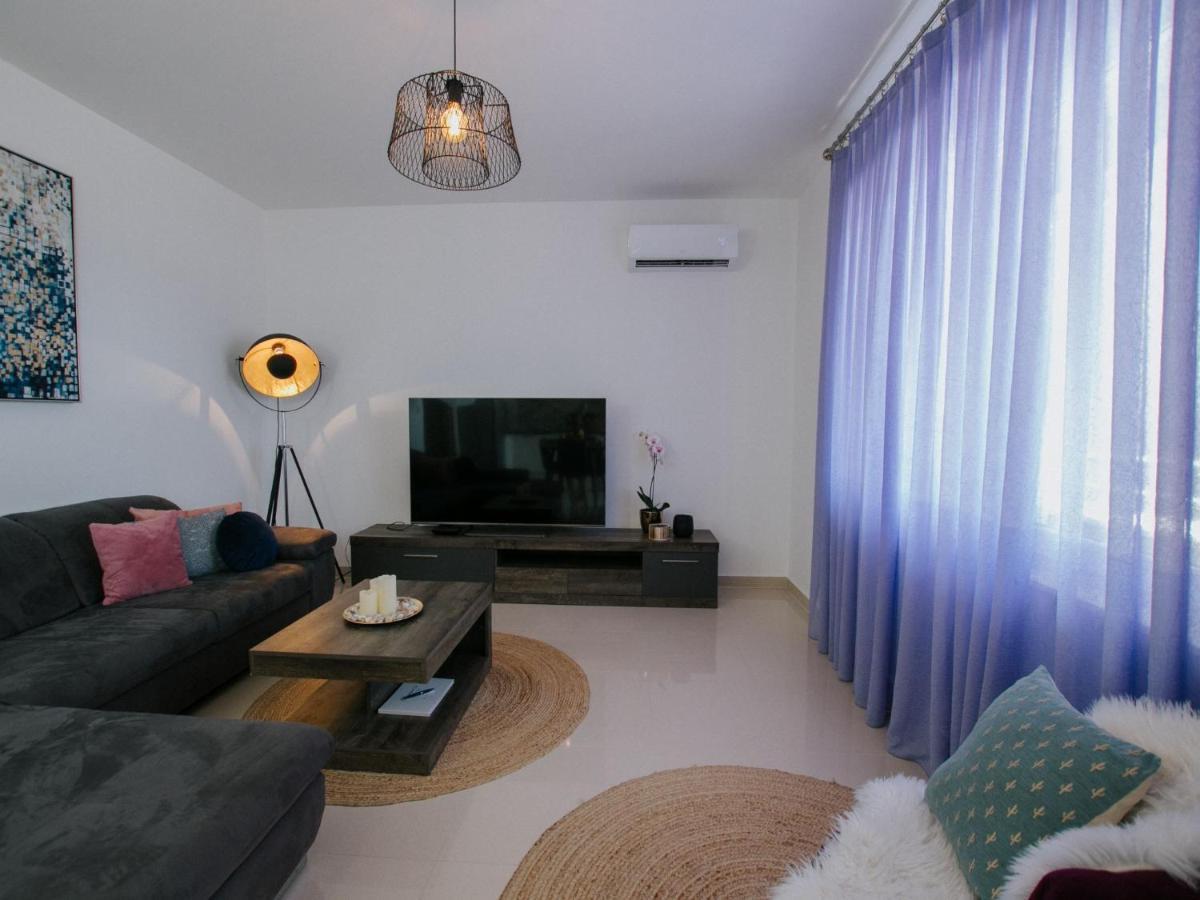 Luxury Apartment Di Trogir Exterior photo